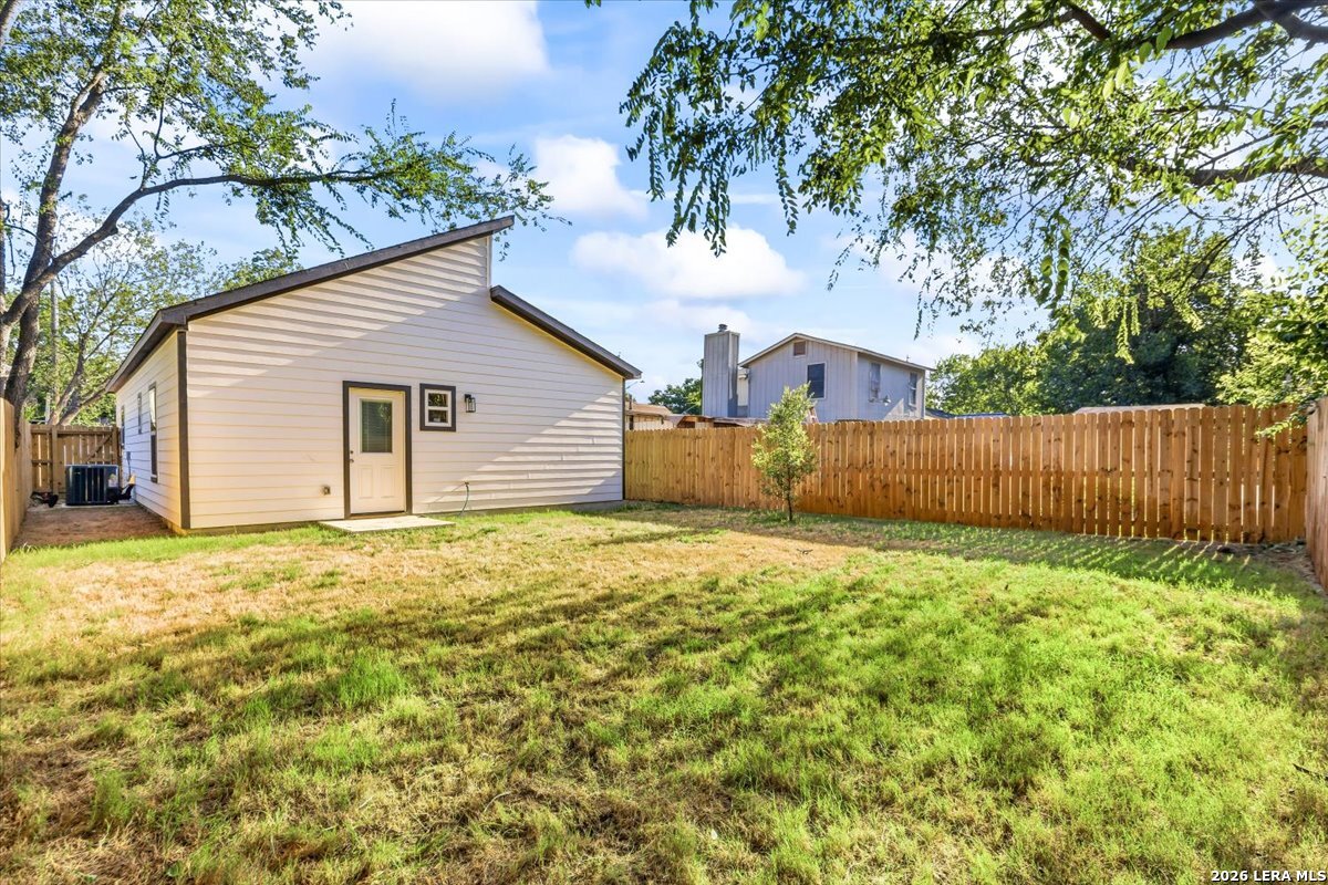 107 Calles Street San Antonio TX 78207