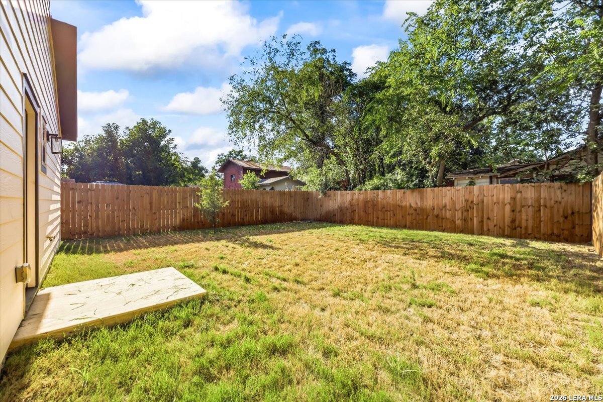 107 Calles Street San Antonio TX 78207