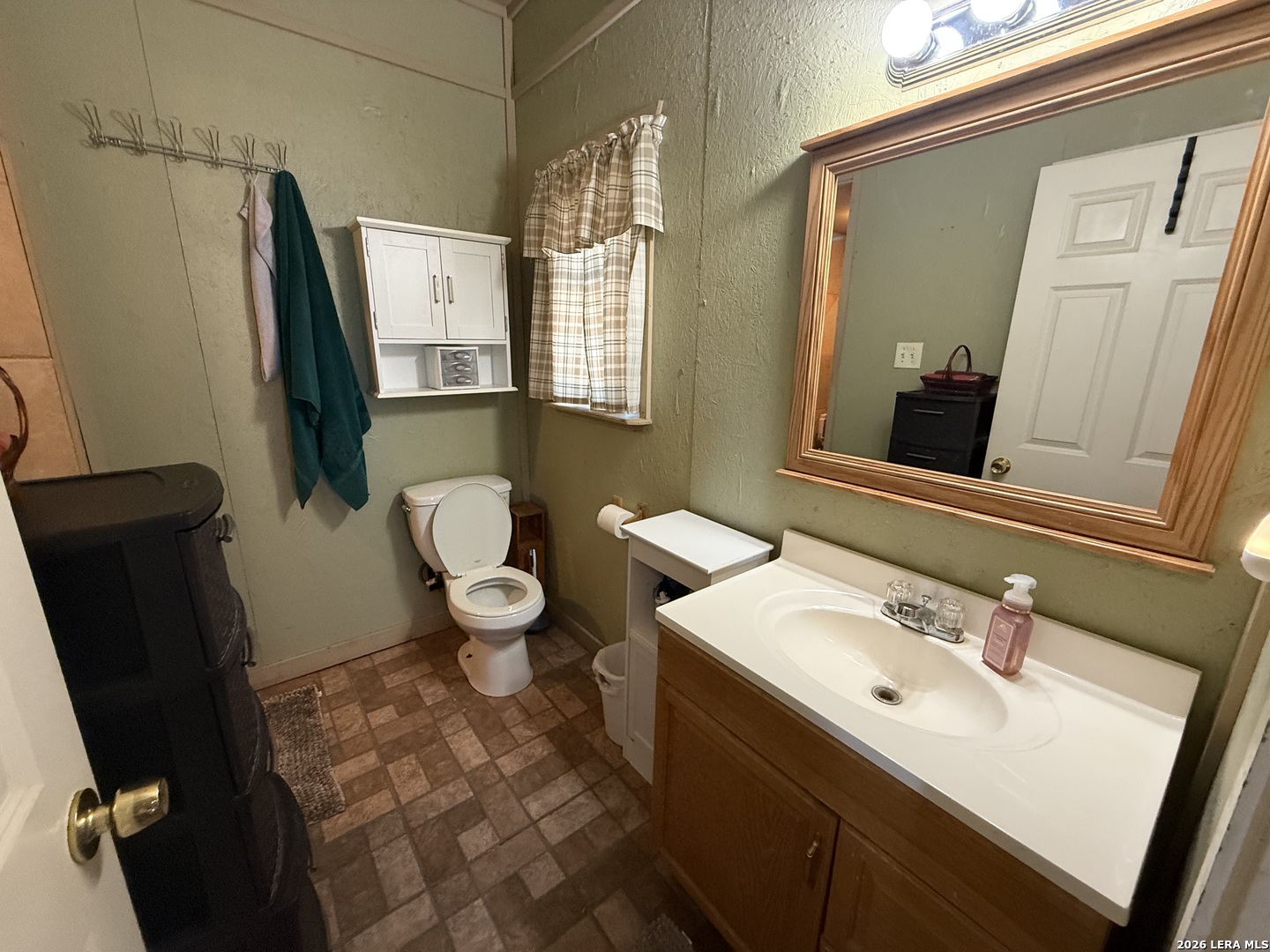 153 Park Bandera TX 78003