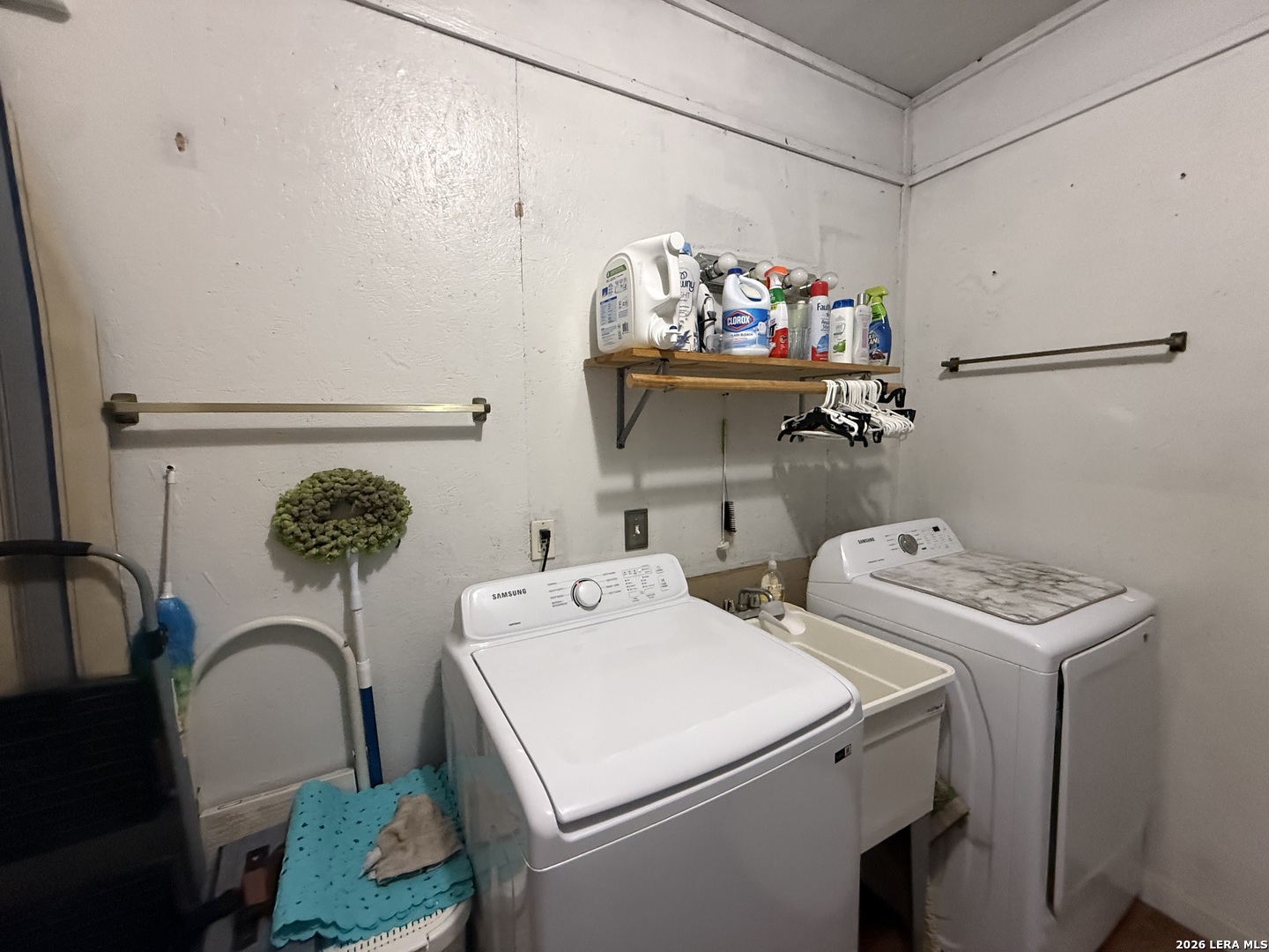 153 Park Bandera TX 78003