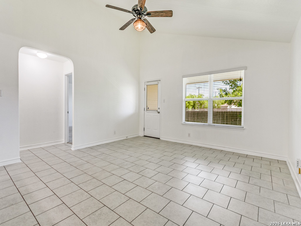 9122 Mustang Pass San Antonio TX 78254