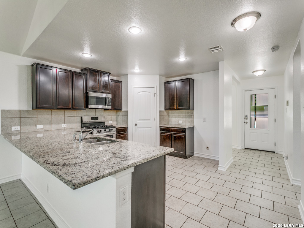 9122 Mustang Pass San Antonio TX 78254