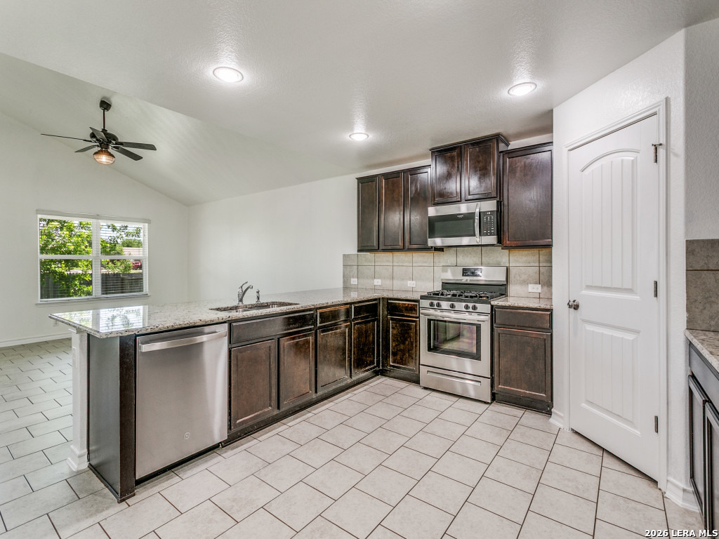 9122 Mustang Pass San Antonio TX 78254