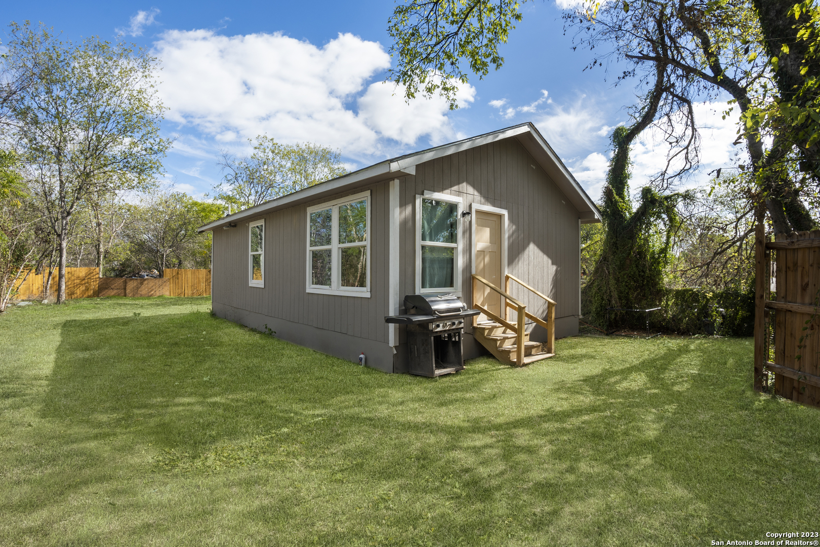 842 SW 39th Street San Antonio TX 78237
