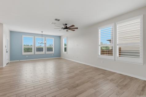 6002 Foster Bend San Antonio TX 78244