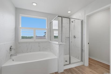6002 Foster Bend San Antonio TX 78244