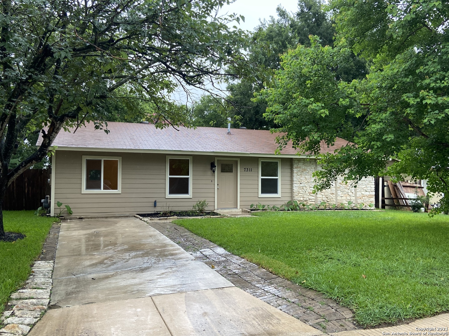 7311 Glen Heights San Antonio TX 78239