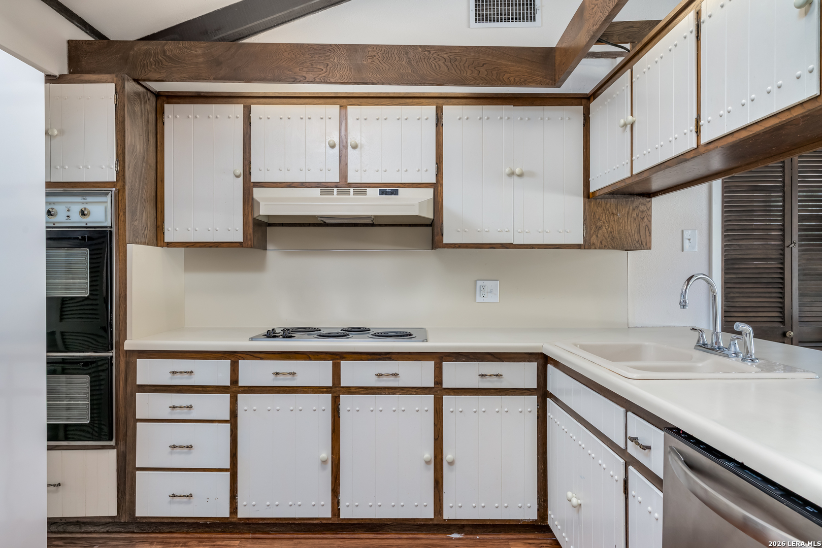 609 Moorside Windcrest TX 78239