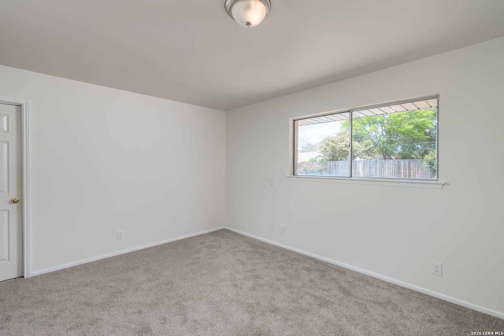 609 Moorside Windcrest TX 78239