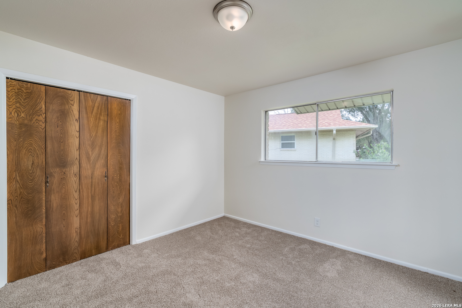609 Moorside Windcrest TX 78239