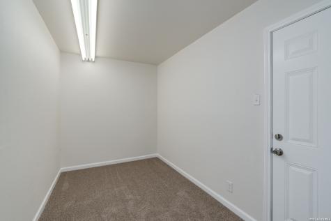 609 Moorside Windcrest TX 78239