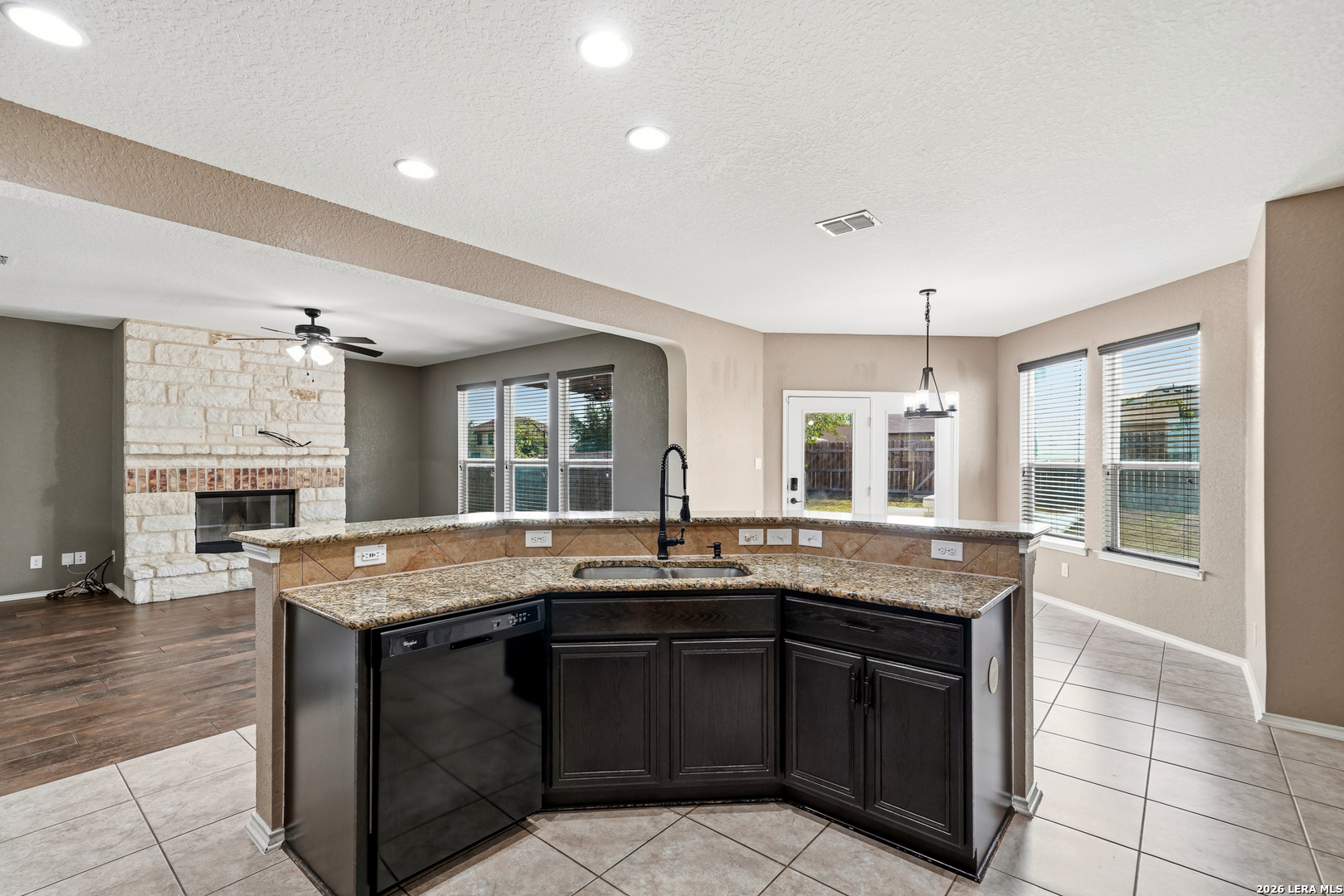 1311 Plaza Lake Drive San Antonio TX 78245