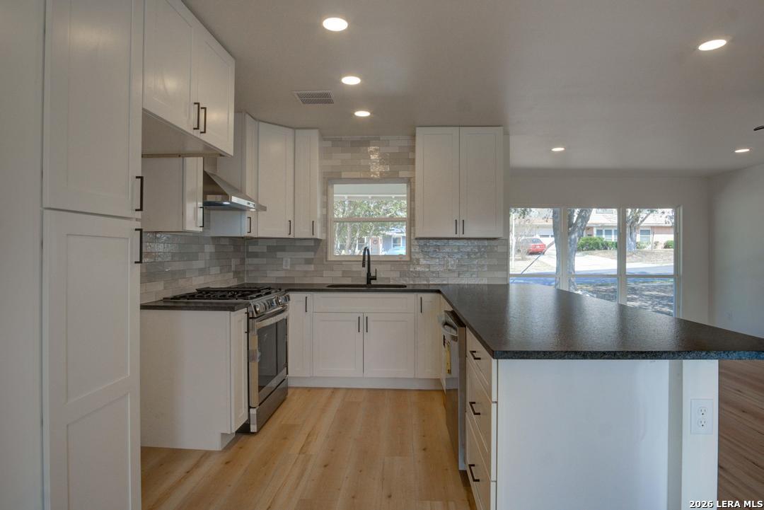 322 E Rampart Drive San Antonio TX 78216