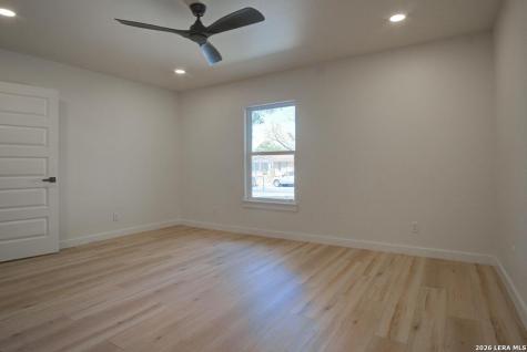 322 E Rampart Drive San Antonio TX 78216
