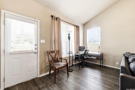 6826 Fort Bend San Antonio TX 78223