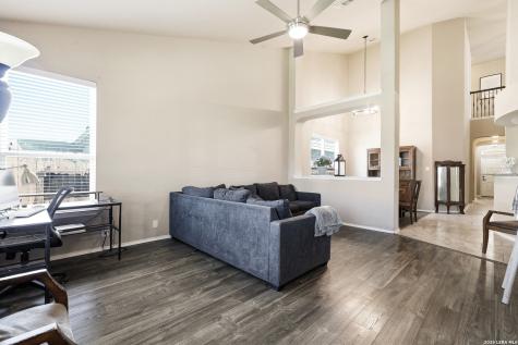 6826 Fort Bend San Antonio TX 78223