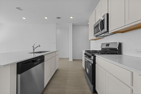 1887 Nuthatch Ridge New Braunfels TX 78130