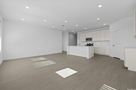 1887 Nuthatch Ridge New Braunfels TX 78130