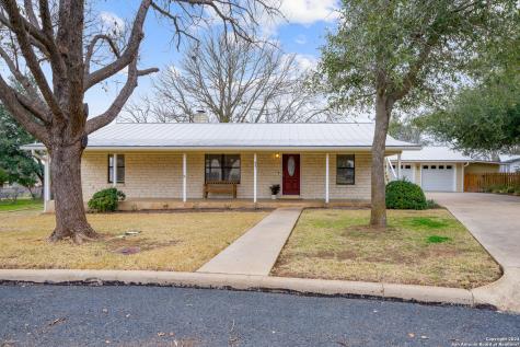 421 W Nimitz Street Fredericksburg TX 78624