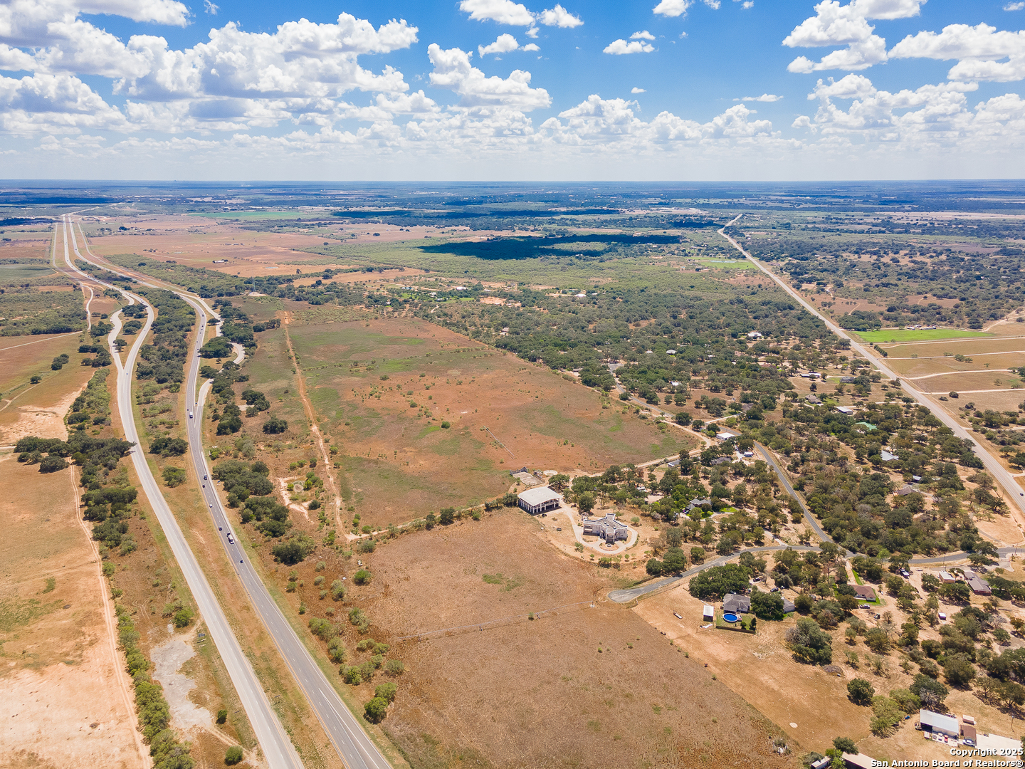 350 Ridgeview Pleasanton TX 78064