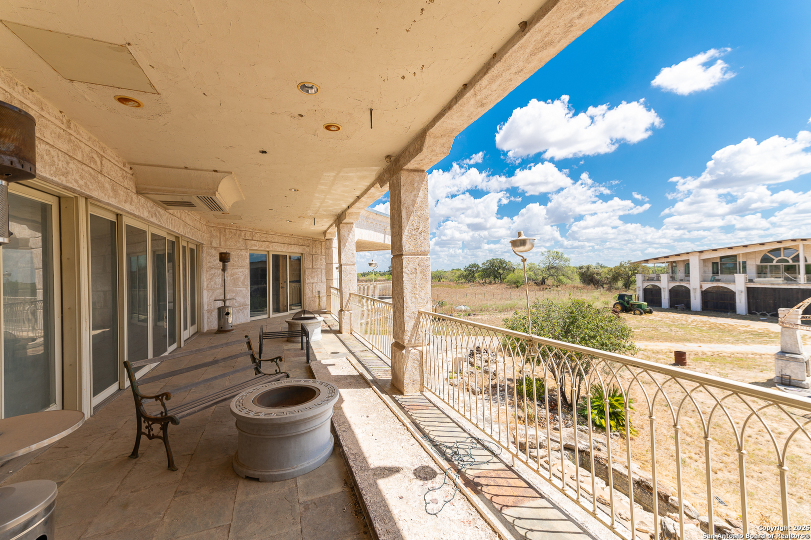 350 Ridgeview Pleasanton TX 78064
