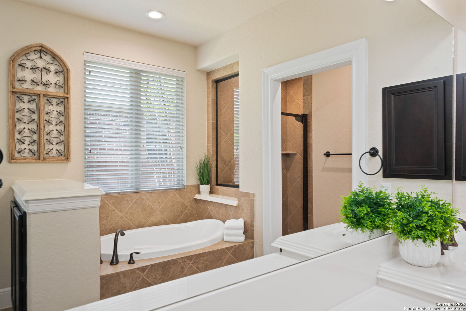 8911 Rocky Ridge San Antonio TX 78255