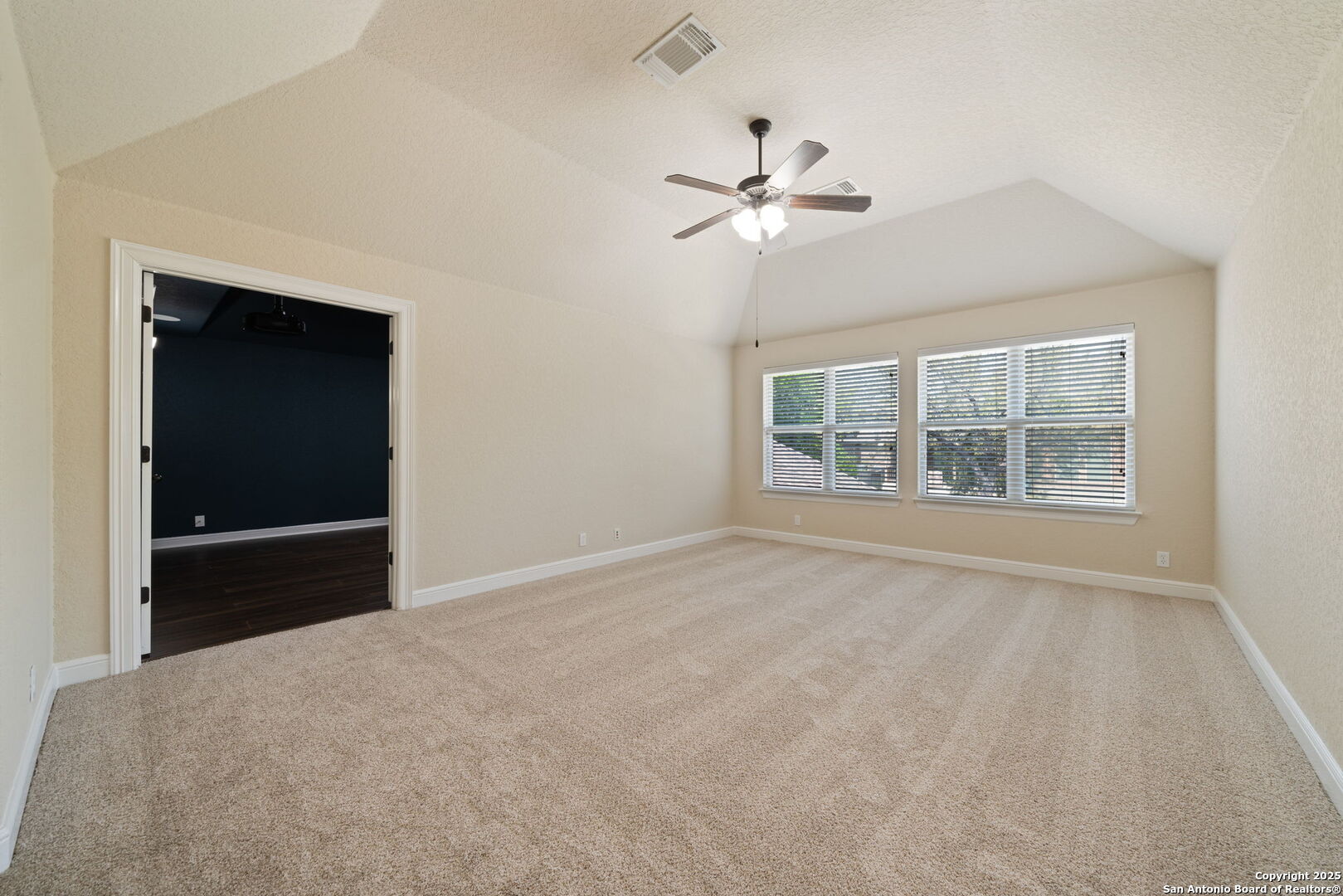 8911 Rocky Ridge San Antonio TX 78255