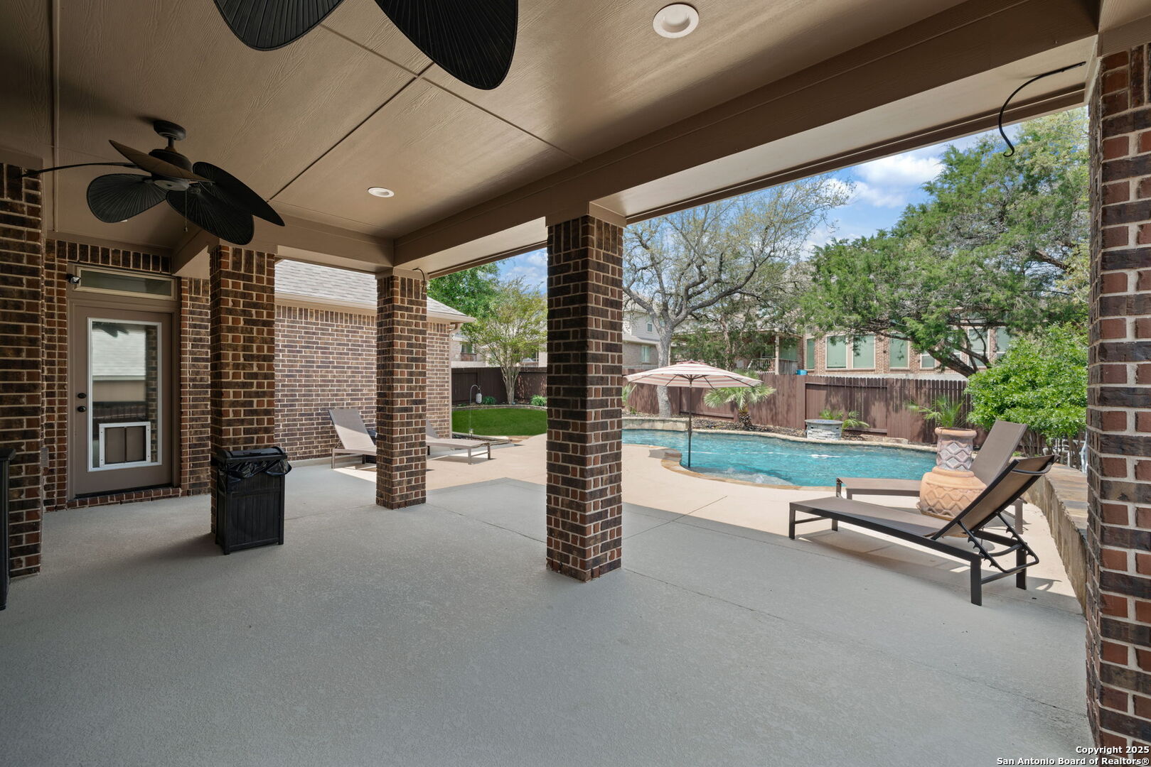 8911 Rocky Ridge San Antonio TX 78255