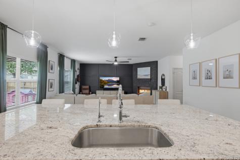 11219 Rose Canyon Helotes TX 78023