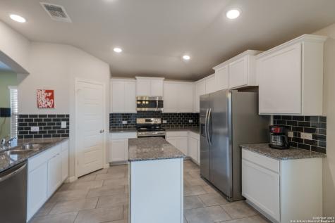 870 Pumpkin Ridge New Braunfels TX 78130