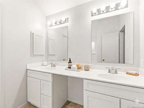 10314 Rainbow Creek San Antonio TX 78245