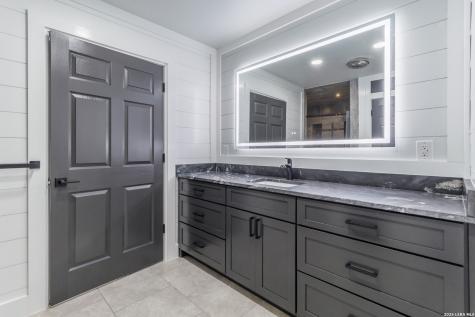 118 Pr 6190 Falls City TX 78117