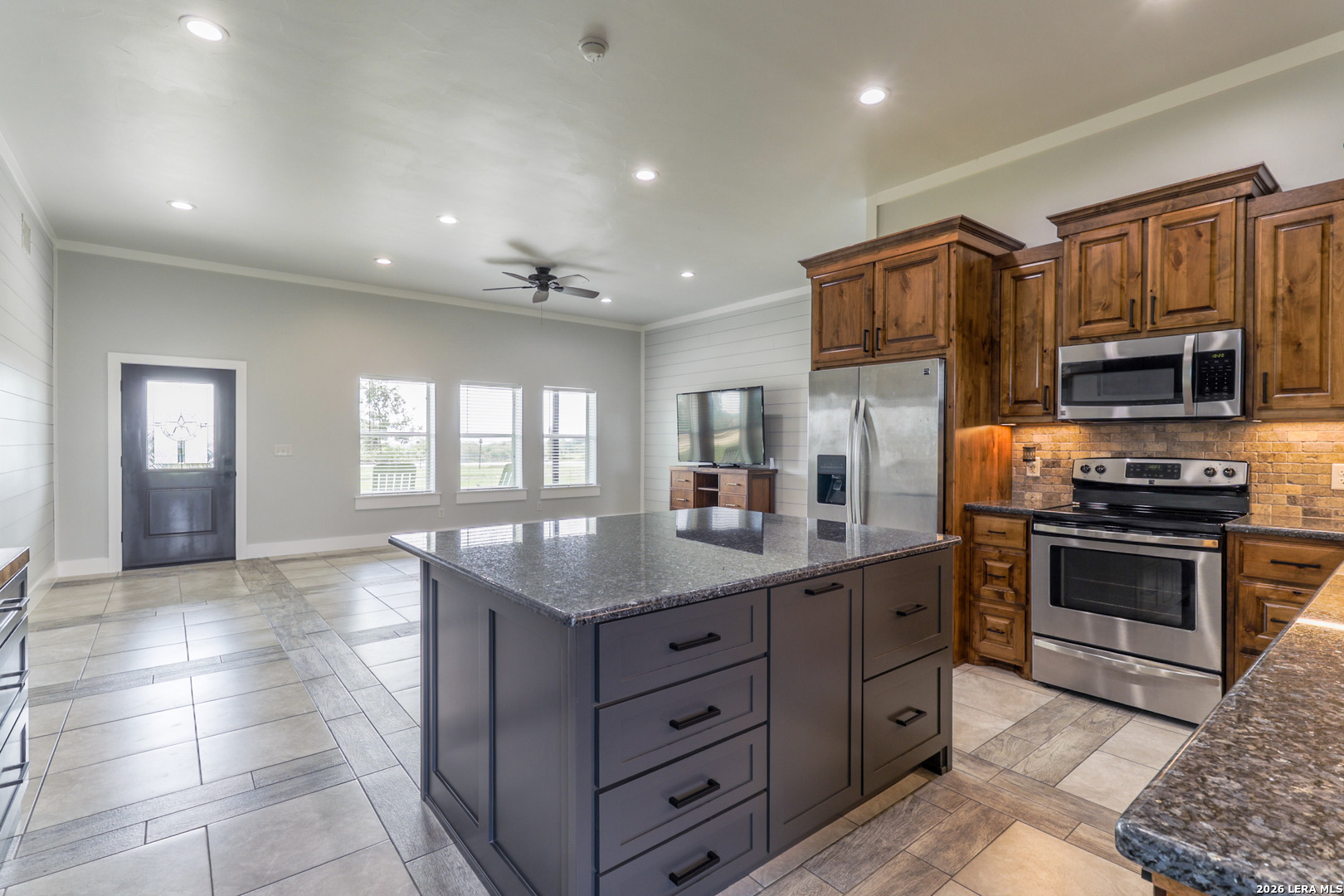 118 Pr 6190 Falls City TX 78117