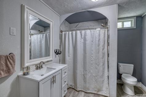 152 John Ayers Carrizo Springs TX 78834