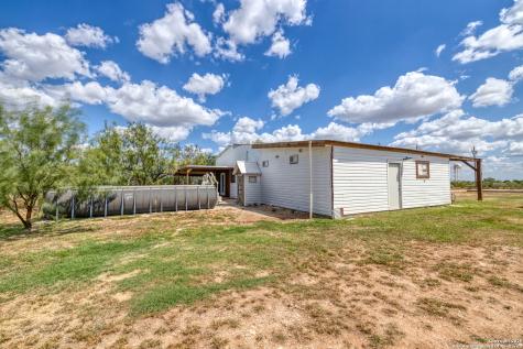 152 John Ayers Carrizo Springs TX 78834