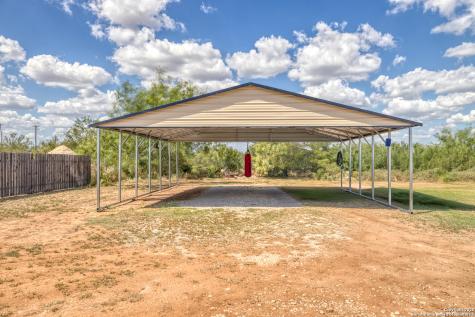 152 John Ayers Carrizo Springs TX 78834