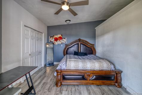 152 John Ayers Carrizo Springs TX 78834