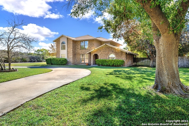 631 Rio Street Uvalde TX 78801