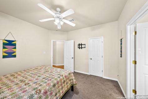 100 Glen Lakes Court W Ingram TX 78025