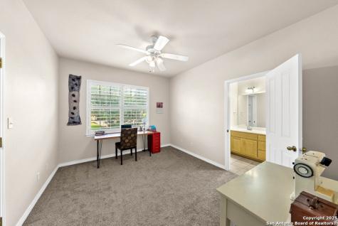 100 Glen Lakes Court W Ingram TX 78025