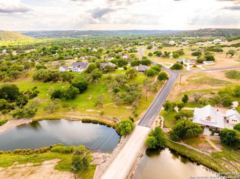 100 Glen Lakes Court W Ingram TX 78025