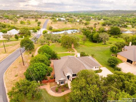 100 Glen Lakes Court W Ingram TX 78025