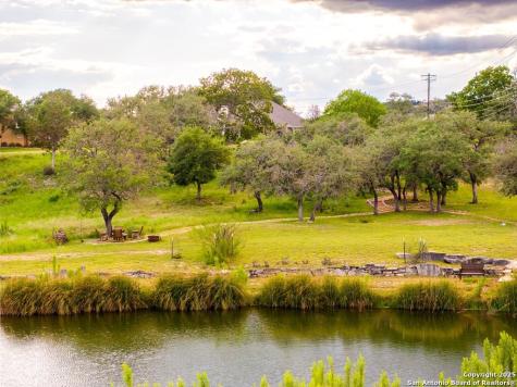 100 Glen Lakes Court W Ingram TX 78025