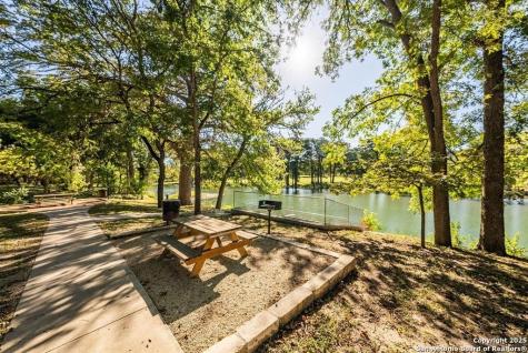100 Glen Lakes Court W Ingram TX 78025