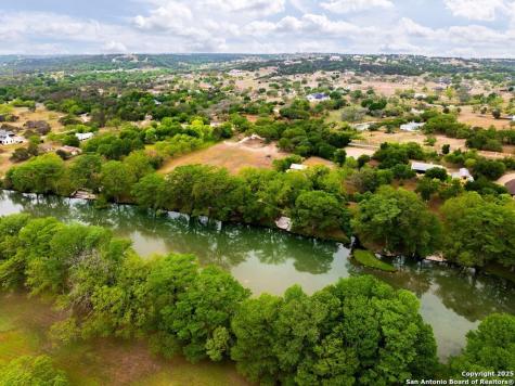 100 Glen Lakes Court W Ingram TX 78025