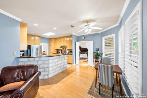100 Glen Lakes Court W Ingram TX 78025