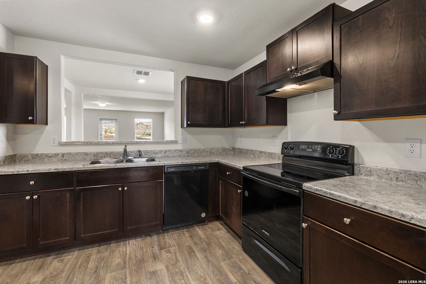 2526 Wentwood San Antonio TX 78245