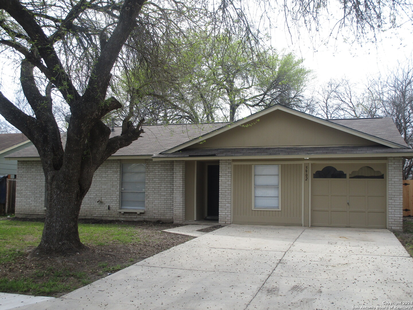 5902 Woodcraft San Antonio TX 78218