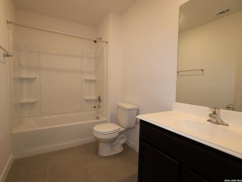 17446 Buffalo Grass Lane Elmendorf TX 78112