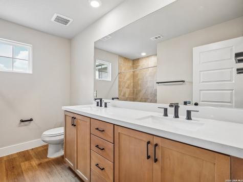 11112 Carlyle Springs Live Oak TX 78233